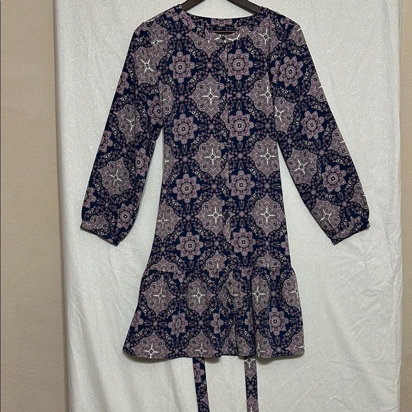 LOFT Dresses & Skirts - Floral Navy Dress
